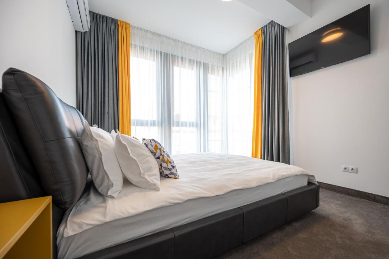 Aparthotel Calvin Oradea Exterior foto