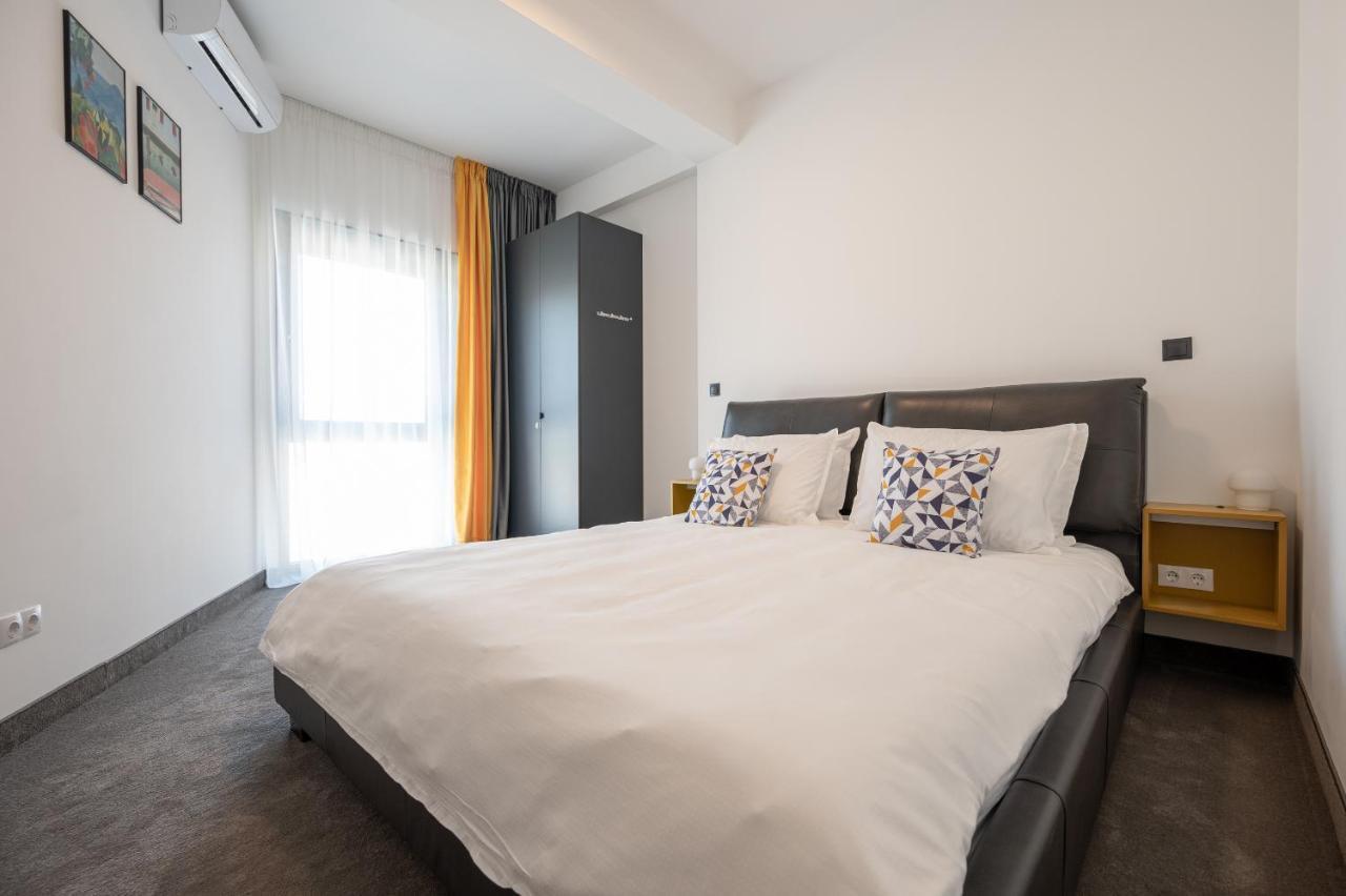 Aparthotel Calvin Oradea Exterior foto