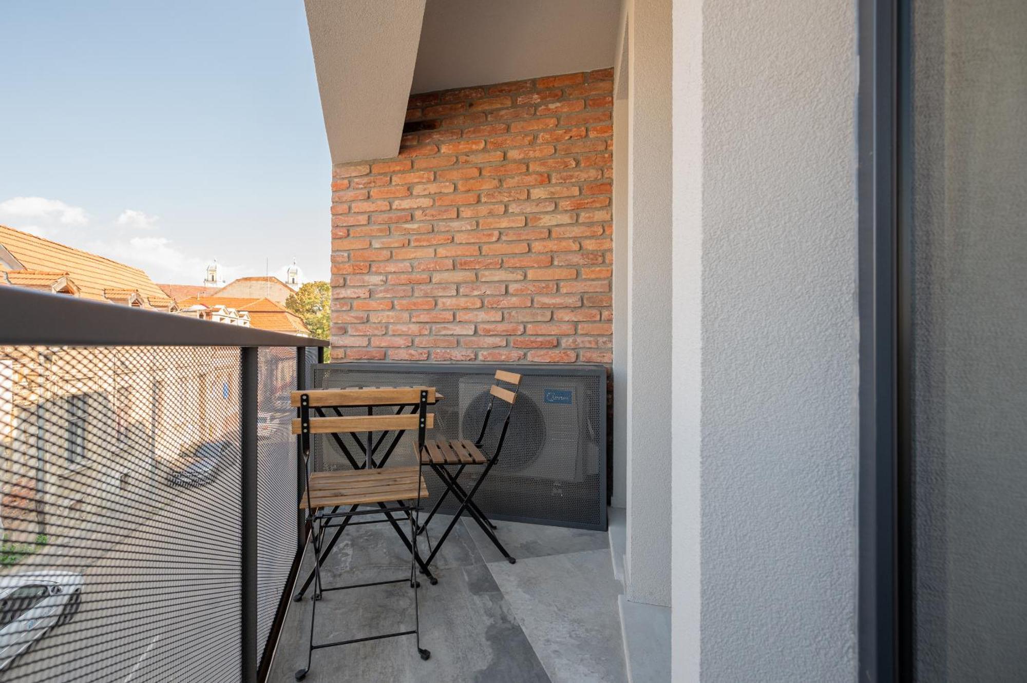Aparthotel Calvin Oradea Zimmer foto